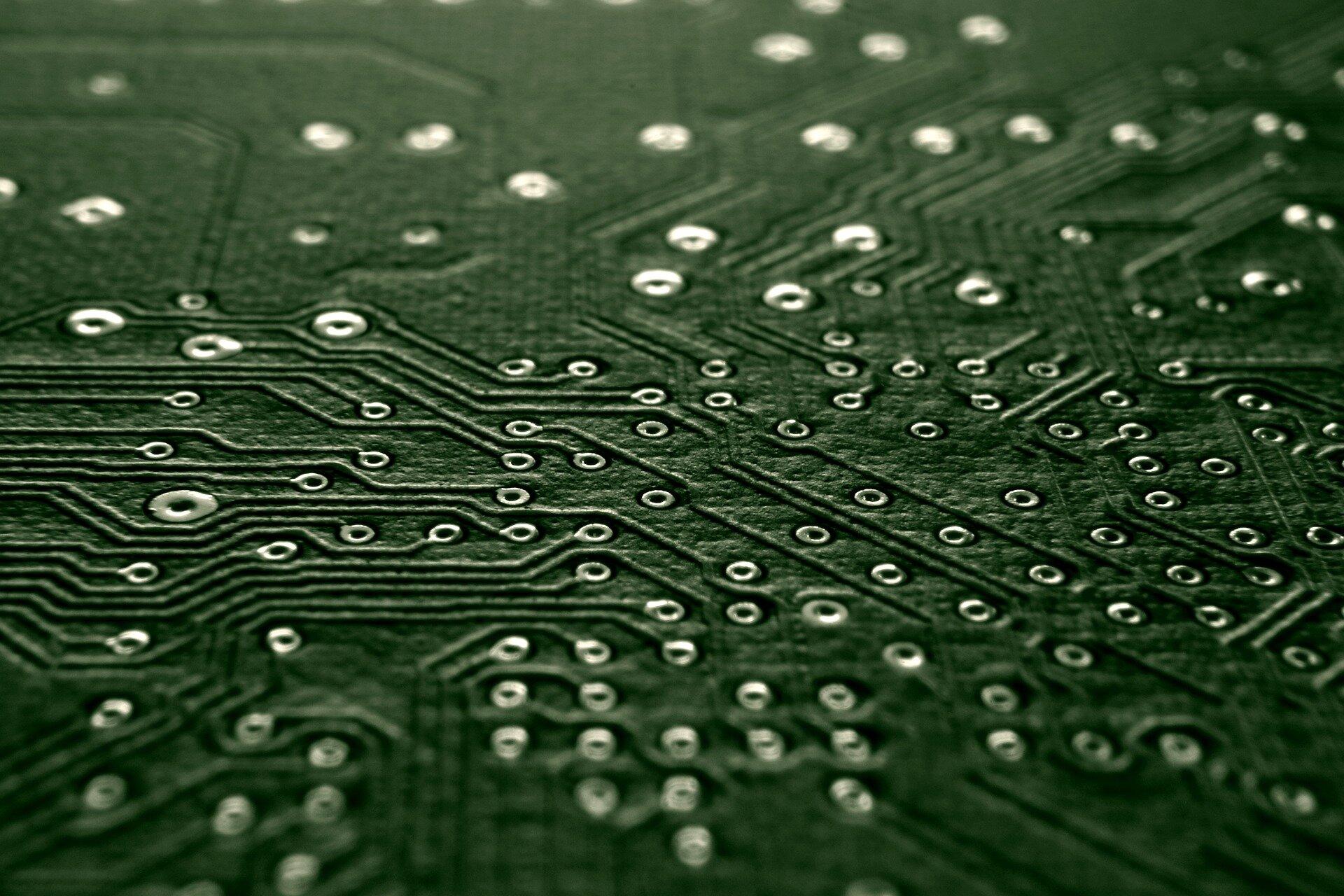 To keep your computer running smoothly don’t max out your memory or data storage.